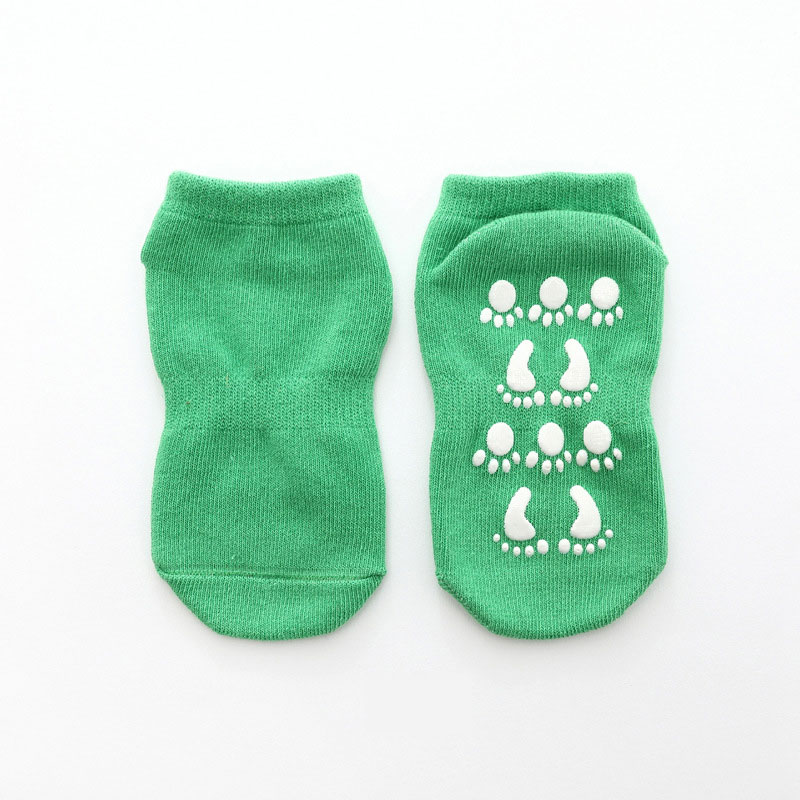 Custom Athletic Sports Cotton Polyester Grip Popular Anti Slip Trampoline Socks For Kids