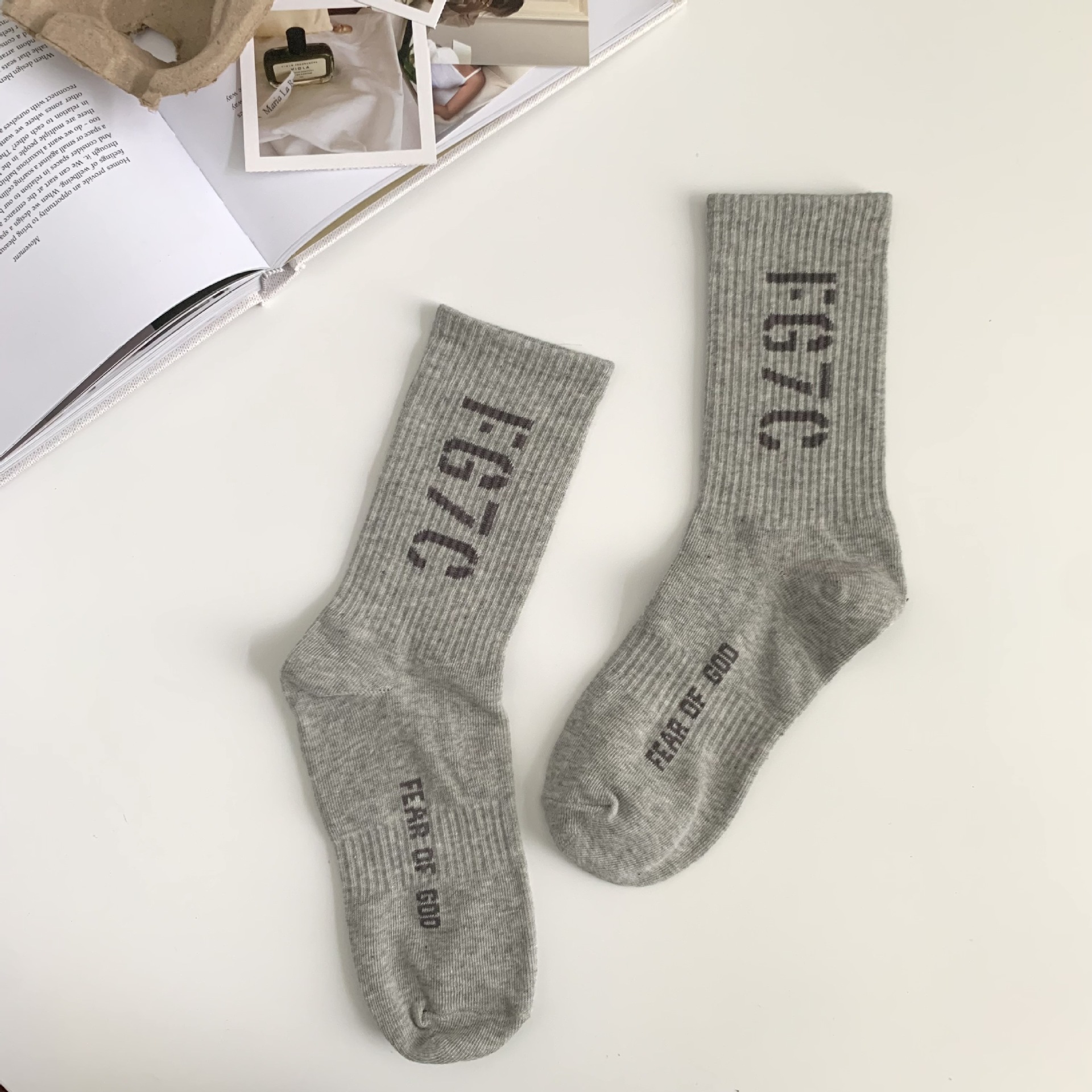 Custom work women gym cushion tennis badminton couples sports socks