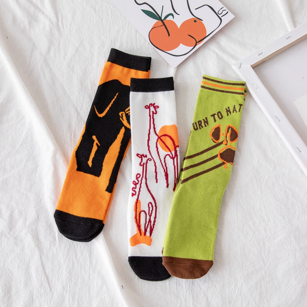 Wholesale Custom Jacquard Letter High Quality Fashion Womens Cotton Socks