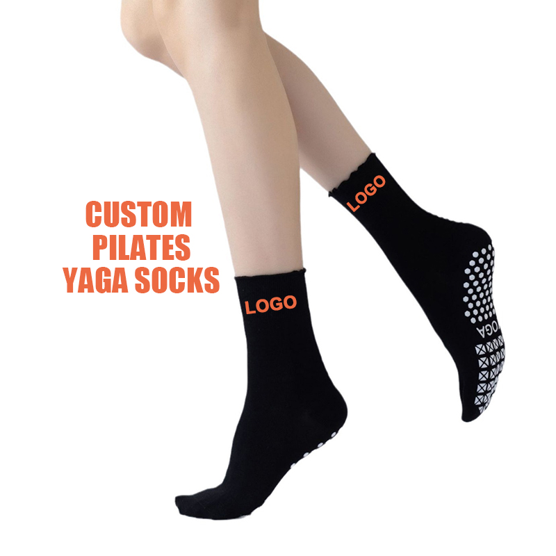 Fashion Antislip Gym Grip Ankle Crew Embroidery Logo Bottom Pilates Socks Custom Logo Fitness Socks Yoga Socks For Women