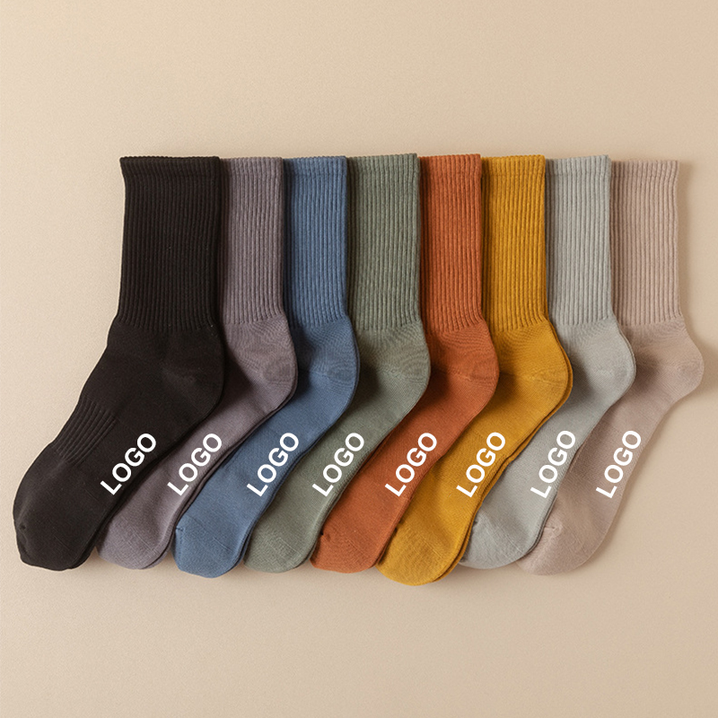 Customised socks manufacturer men sports socks solid color men soft sports cotton crew socks