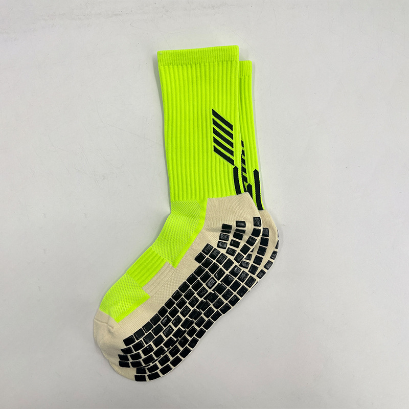 Breathable athletic custom logo soccer grip sock non slip anti-slip designer mid calf football grip socks anti-slip soccer socks