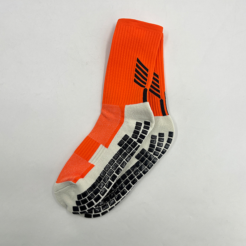 Breathable athletic custom logo soccer grip sock non slip anti-slip designer mid calf football grip socks anti-slip soccer socks