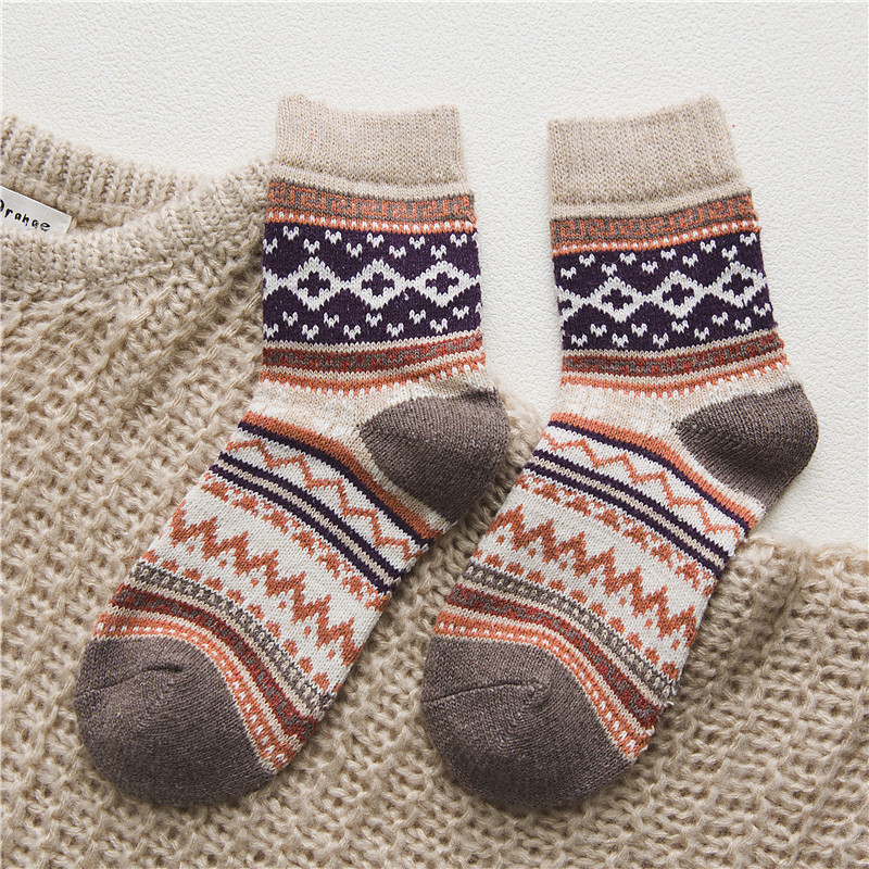 Wholesale Ethnic Style Casual Soft Cashmere Socks Winter Women Crew Thick Wool Socks