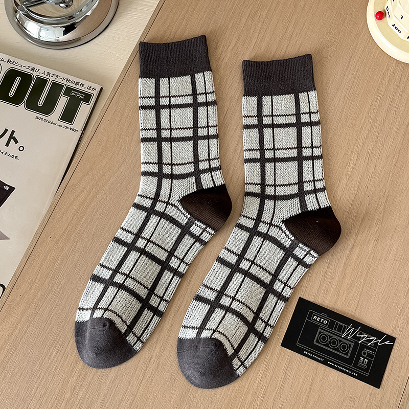 Fashion Design Casual Comfortable Breathable Check Socks Cotton Striped Plaid Socks